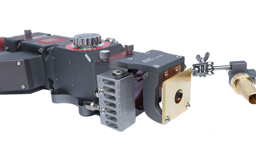 汽車輕量化，激光焊接頭技術(shù)功不可沒